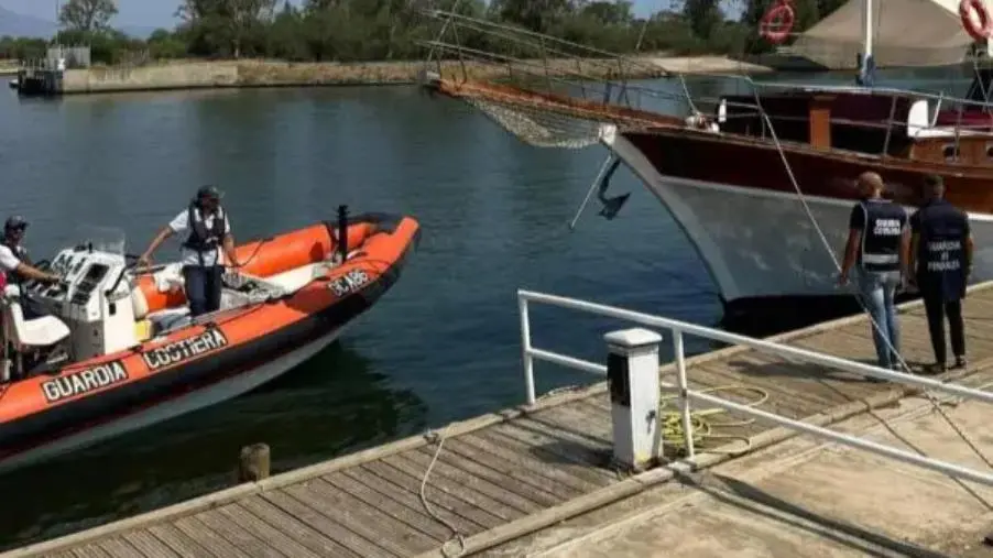 Contrasto alle attività illecite svolte in mare, i controlli e i risultati a Corigliano Rossano
