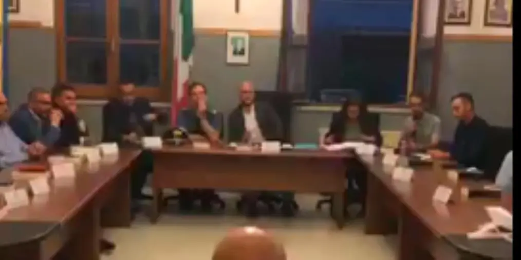 images Consiglio comunale aperto a Marcellinara: sicurezza e legalità al centro del dibattito (DIRETTA)