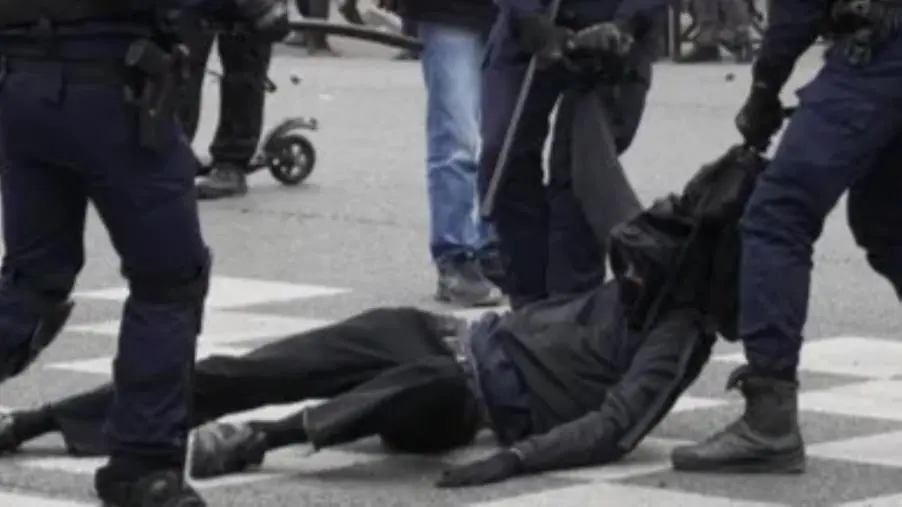 images Due ore di tortura su un catanzarese: poliziotti sotto processo a Firenze