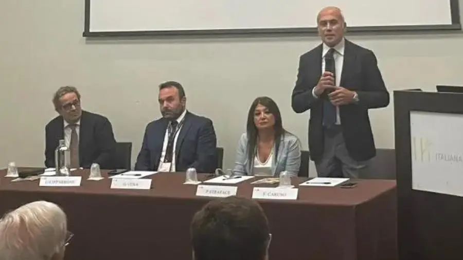Cosenza, Caruso rilancia il nuovo ospedale e ribadisce  le differenze tra HUB e Policlinico