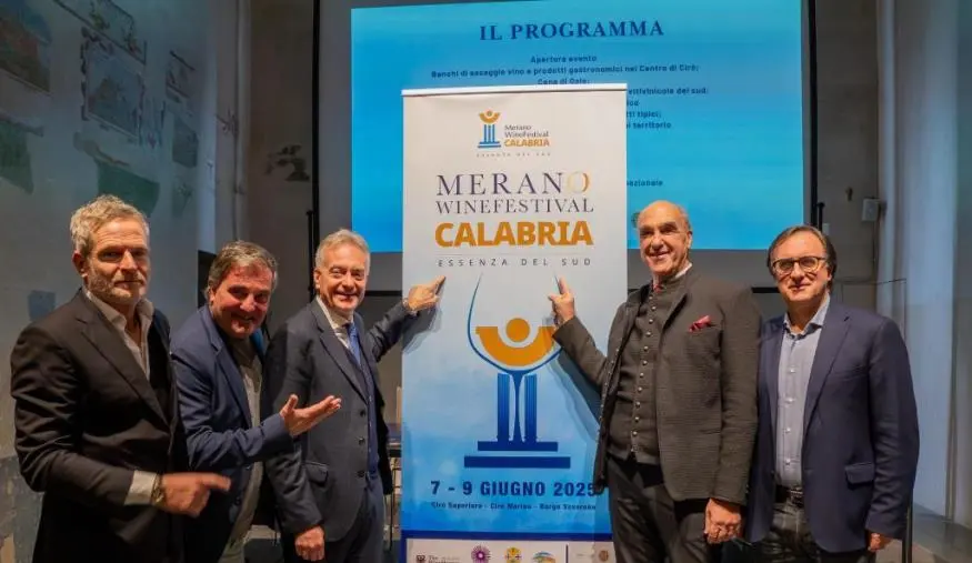 images La Calabria ospiterà il Merano Wine Festival: “Cirò – Essenza del Sud”, dal 7 al 9 giugno 2025

