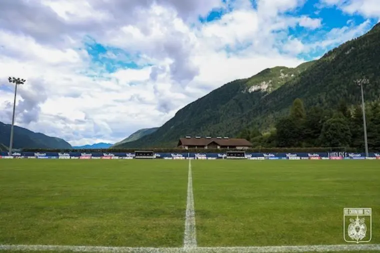Amichevole, Napoli e Catanzaro in campo alle 18: le formazioni ufficiali