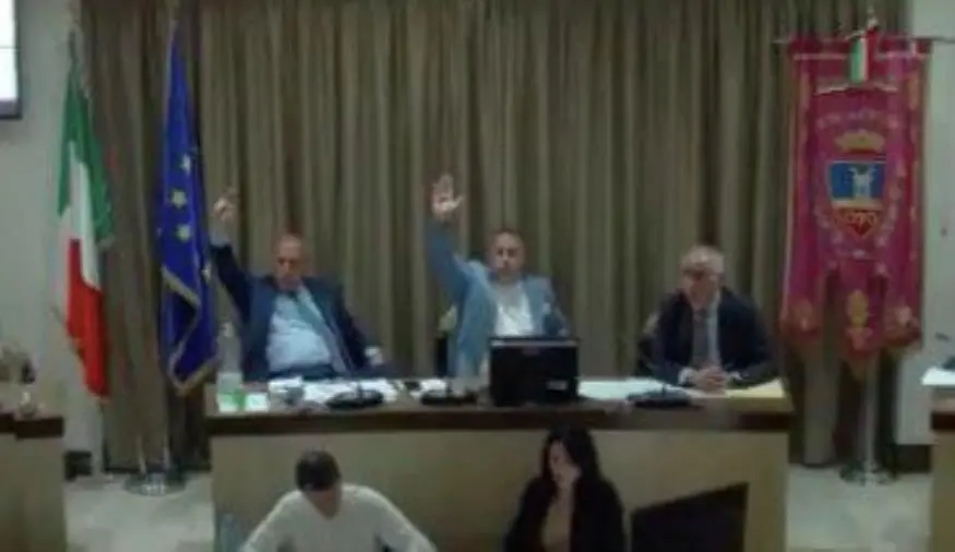 images Crotone, un comitato: "Il sindaco Voce vota contro la proposta di denuncia per omessa bonifica"