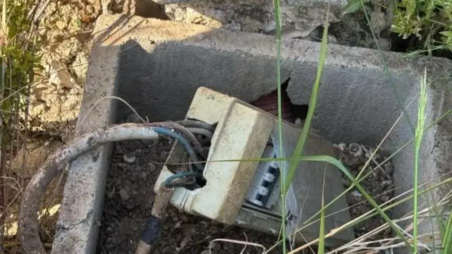 Allacci abusivi all’elettricità: 4 denunce nel Crotonese 