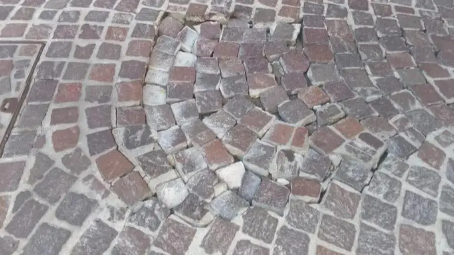 Centro storico di Catanzaro, un residente: "Le vie Poerio e Raffaelli da percorrere a cavallo col calesse"