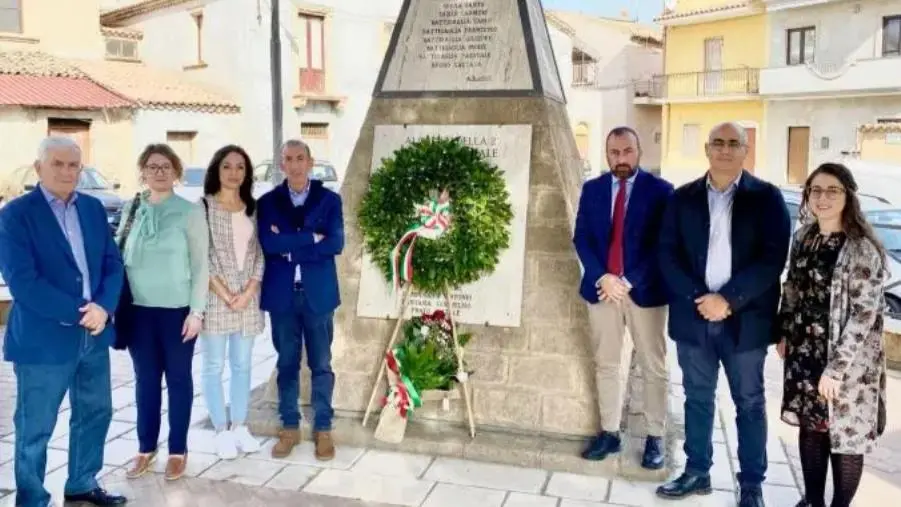 Il Circolo di FdI di Isola Capo Rizzuto al sindaco: "E' tempo di assunzione di responsabilità"