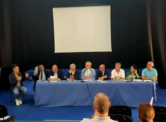 Bonifica SIN Crotone, Uil: “Non basta scavare, serve giustizia ambientale e sviluppo per i cittadini”