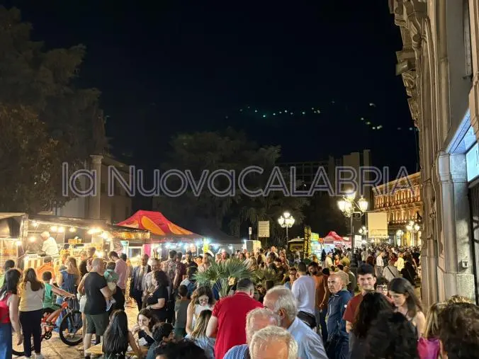 images Catanzaro, al via InternationalStreet Food e tanta musica: 3 giorni di festa per San Vitaliano (VIDEO)
