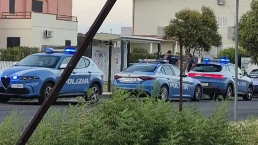 Aggressioni nella zona Sud di Catanzaro, intervento della polizia in via Carlo Pisacane 