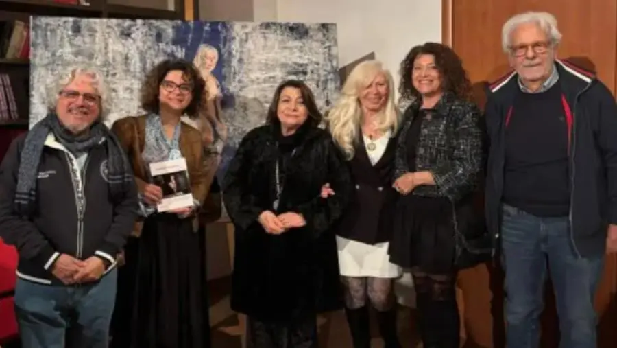 A Marcellinara “Frammenti di emozioni” con l’artista Carmela Bueti 