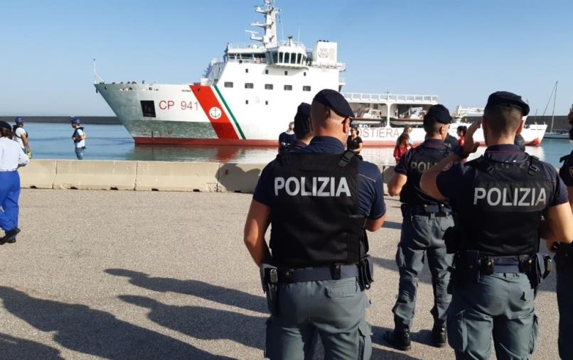 images Crotone, arrestati due egiziani per reingresso irregolare in Italia