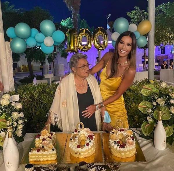 Soverato. La nonna di Elisabetta Gregoraci festeggia 100 anni