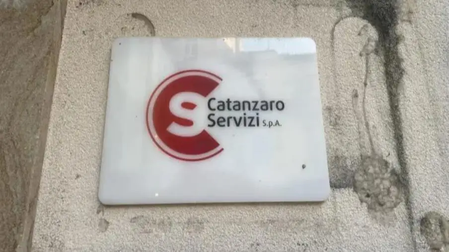 Catanzaro Servizi, slitta la 'resa dei conti': cosa bolla nella pentola della partecipata 
