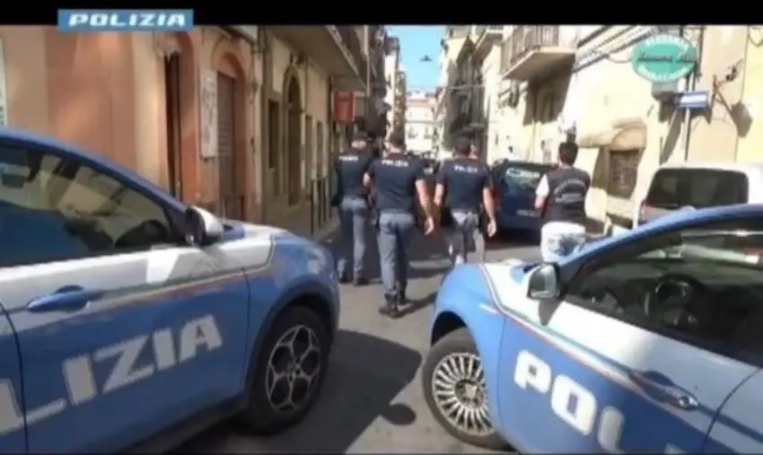 Pestaggio tra giovani a Crotone, chiuso un locale e vietato l'accesso all'area urbana ai responsabili