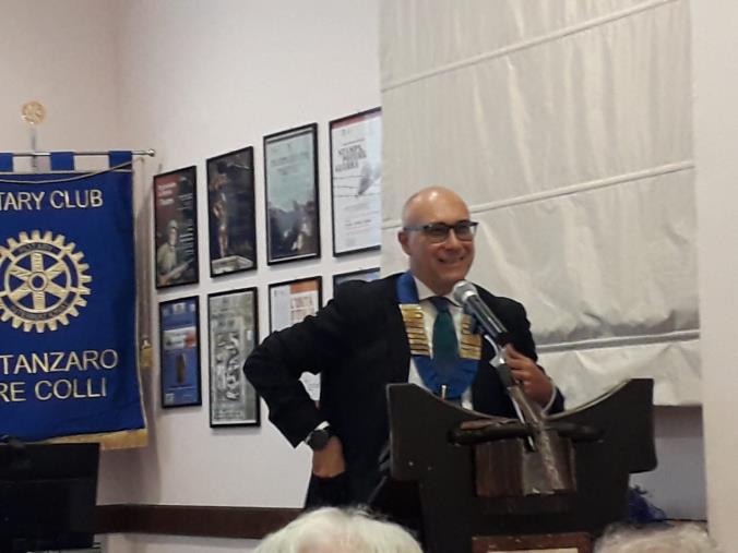 images Rotary Club Catanzaro Tre Colli, il presidente Michele Zoccali passa il testimone a Rocco Reina