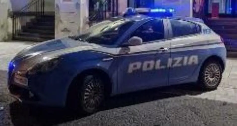 Violenze fisiche e verbali alla moglie: 40enne arrestato nel Reggino