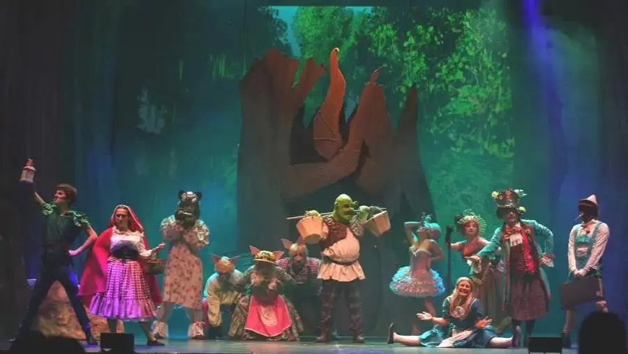 images Sabato al Politeama il Musical di Shrek, uno show ricco di canzoni ed effetti speciali