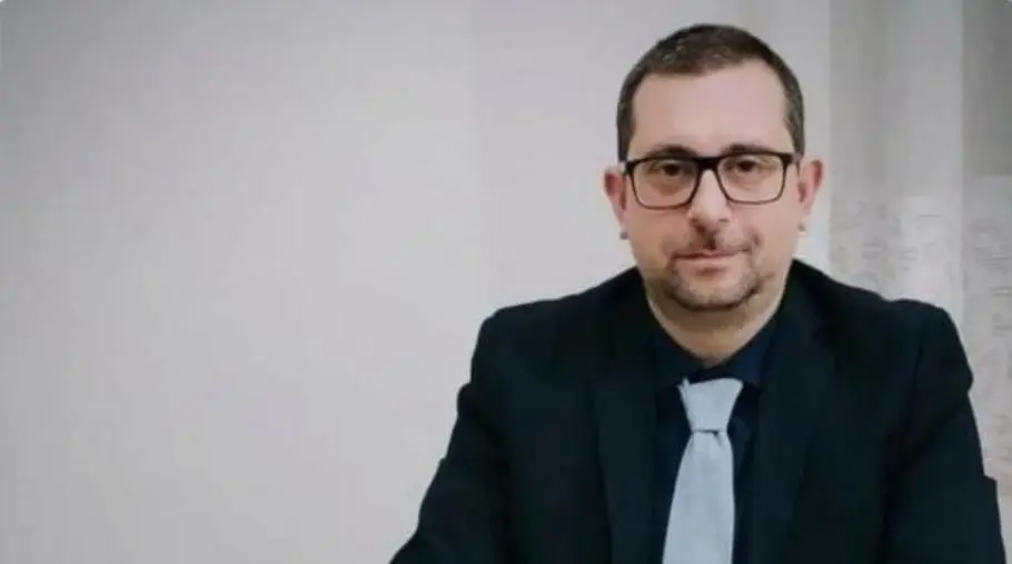 Il Comune di Petronà stabilizza un tirocinante di Inclusione Sociale, il sindaco Bolotta: “Una scelta di giustizia sociale”