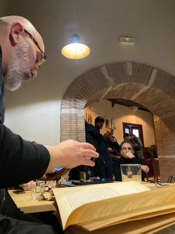 images “Vergini o sante?”: il 27 marzo a Catanzaro Marco Calabrese e "Pillole in sorsi" al 48