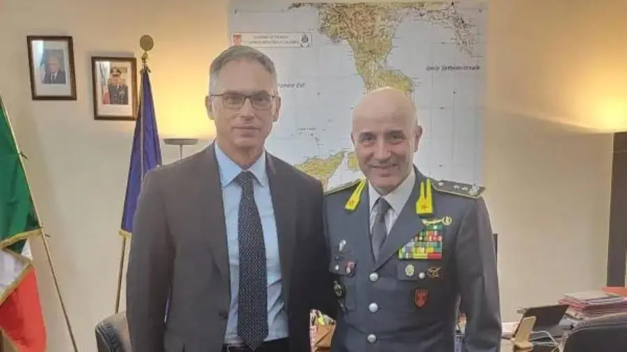Ordine e sicurezza, il questore di Catanzaro in visita al Comando regionale della Guardia di Finanza

 

 