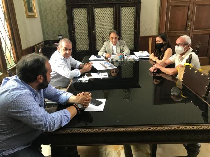 images Catanzaro, il sindaco Abramo ha incontrato l'architetto Federica Lia che ha presentato il progetto per un nuovo stadio