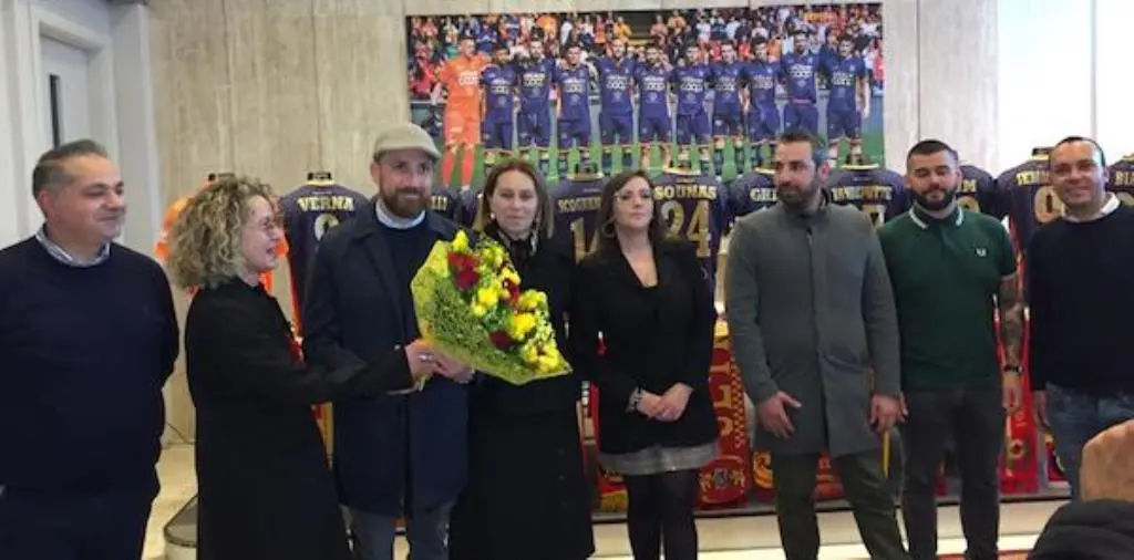 images "Un amore così grande" tra immagini e ricordi indelebili del Catanzaro calcio