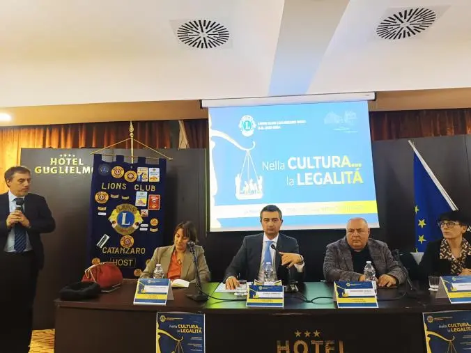 images La cultura della legalità e violenza di genere: a Catanzaro le proposte del Lions Club Catanzaro Host
