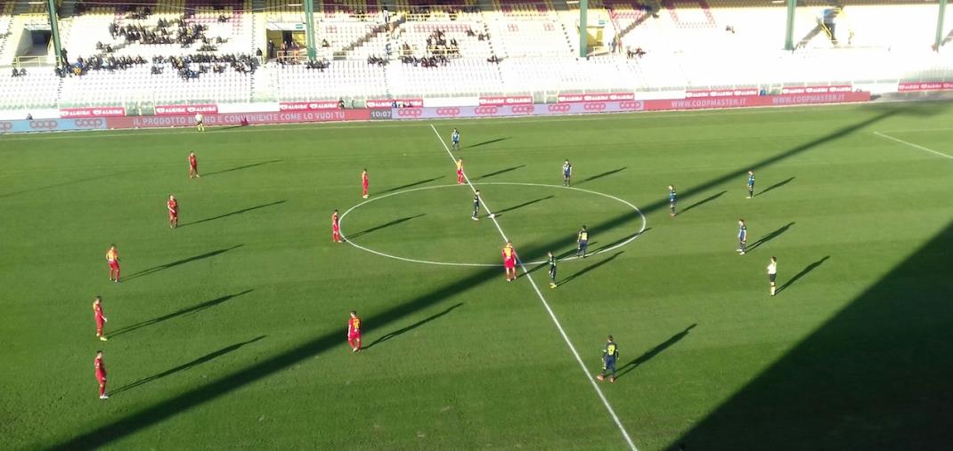 Coppa Italia, Us Catanzaro 1929 - Casertana Fc (2-0). Le aquile volano ai quarti 
