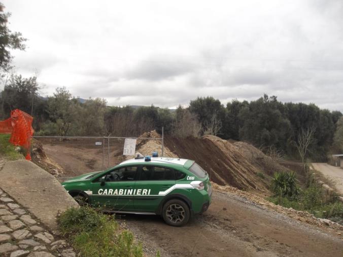 images Un terreno agricolo diventa una discarica: scatta il sequestro di un'area a Cittanova