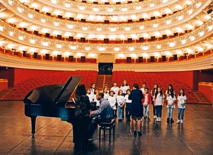 images Al teatro Politeama di Catanzaro sono aperte le audizioni per il coro di voci bianche della Carmen di Bizet