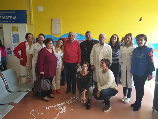 Il Rotary club Tre colli porta la "magia" in pediatria, chirurgia e oncoematologia pediatrica dell'ospedale di Catanzaro