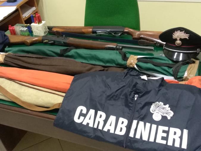 images Beccati sei cacciatori all'interno di un'area protetta, denunciati dai carabinieri forestali