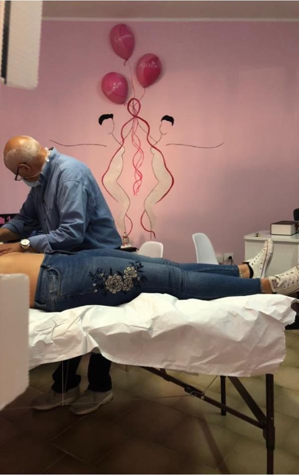 “Da Donna a Donna”. Il progetto con visite e consulenze gratuite per donne con tumore al seno