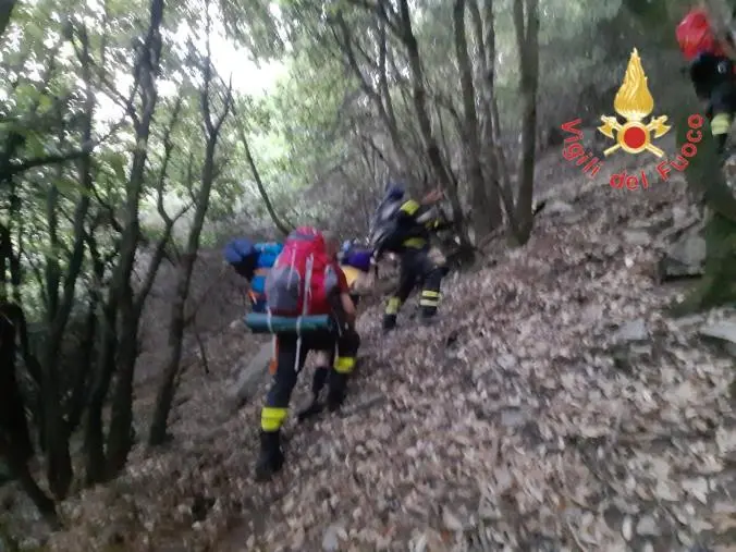 images Gruppo di scout si smarrisce tra i boschi a Taverna: tutti salvi