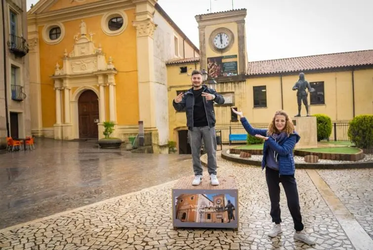 Taverna, tutti pazzi per la promo-pedana: l'idea di Mario Gentile per "non solo selfie"