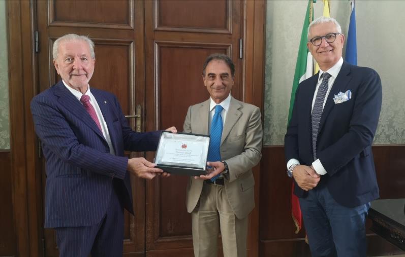 images Catanzaro, il sindaco Abramo ha ricevuto il presidente della Lega Pro Ghirelli e il patron dell’Us Catanzaro Noto