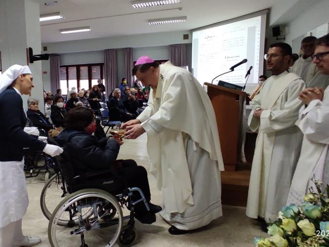images Giornata del malato a Catanzaro, l'invito dell'arcivescovo Maniago a non perdere la speranza