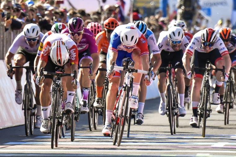 Giro d’Italia a rischio cancellazione. Solo le due guerre mondiali lo avevano finora fermato