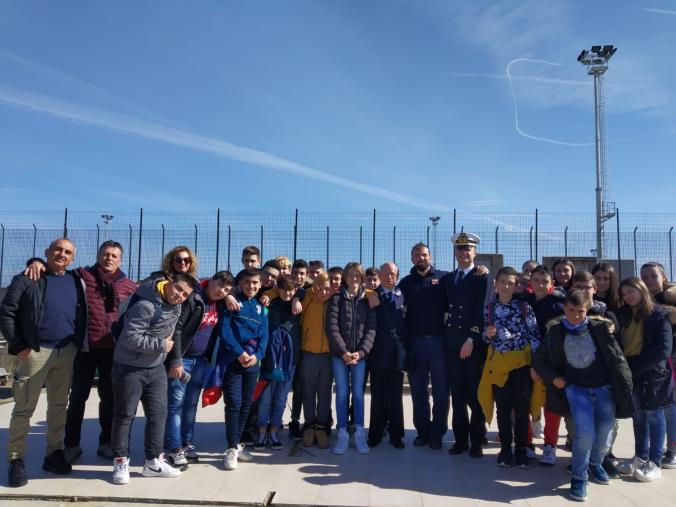 La Capitaneria di porto di Corigliano Calabro ospita gli alunni dell’Istituto Scolastico comprensivo di Terranova da Sibari