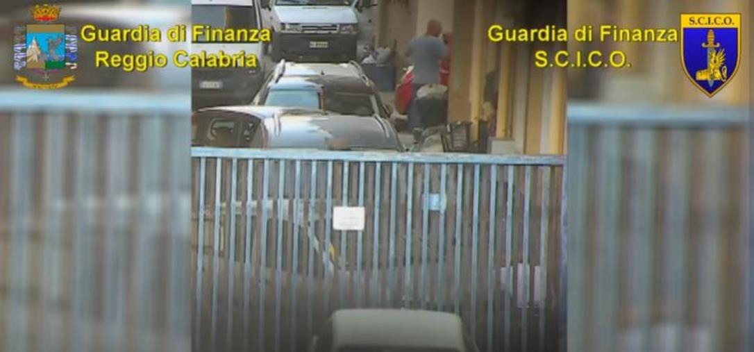 images Inter nos. "Senza le amicizie erano 8 milioni in meno". I 'conti paralleli' sull'appalto delle pulizie all'Asp di Reggio