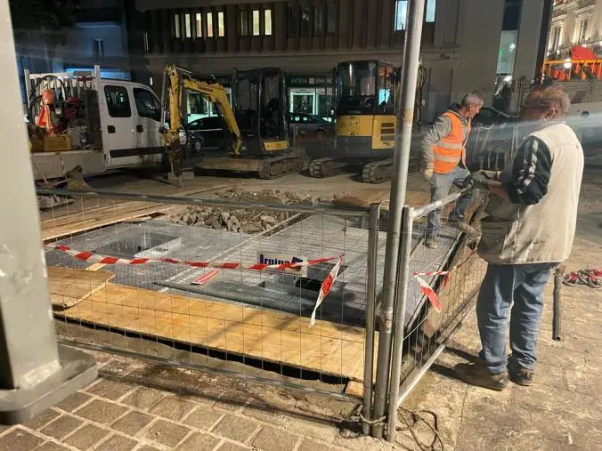 images Catanzaro, installata l'isola ecologica nella piazza adiacente ai giardini 'Green' 