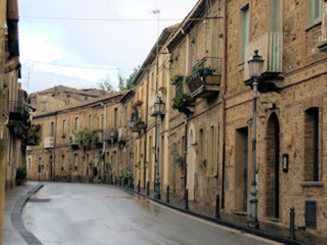 images Bando Borghi, Jacurso conquista il 39° posto e si "guadagna" circa 1 milione di euro: la soddisfazione del vice sindaco, Ciliberto