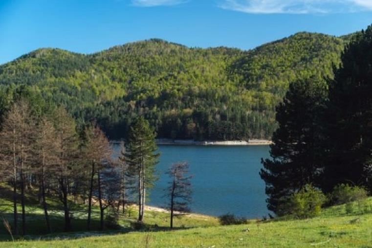 images Lago Ampollino a portata ridotta, il sindaco di Cotronei scrive alla Regione