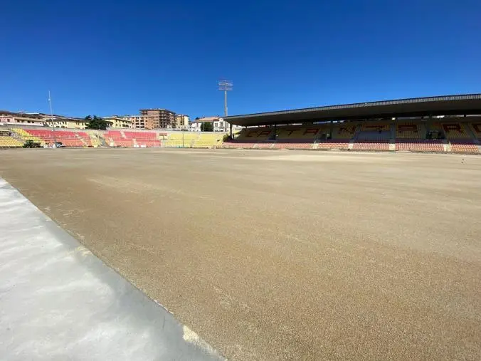 Catanzaro, procedono i lavori allo stadio 'Ceravolo': oggi il sopralluogo di Longhi