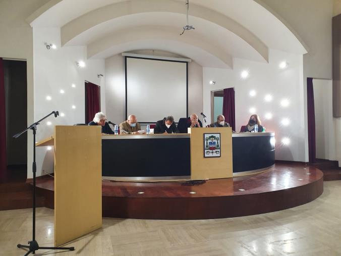 images "Il cambiamento impossibile" di Annachiara Valle, presentato a Lamezia il libro su Mino Martinazzoli