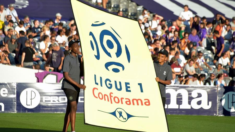 Coronavirus, la Francia impone lo stop del campionato di Ligue 1