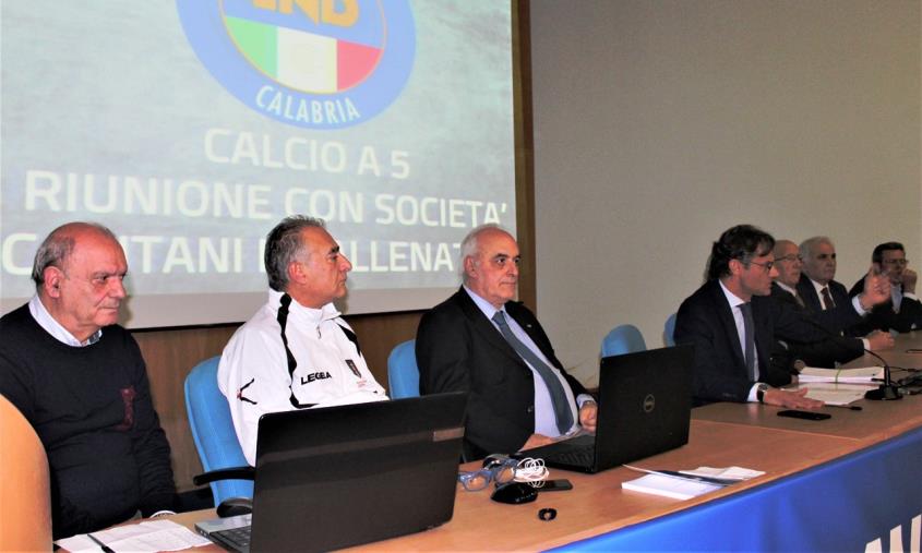 images Calcio a 5, confronto a Catanzaro tra istituzioni e società: "Basta violenza negli stadi"