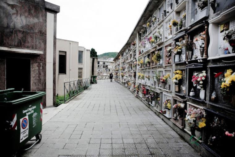 images 'Ndrangheta a Reggio Calabria, le cosche avevano le mani sul cimitero: ai domiciliari un dirigente comunale compiacente 