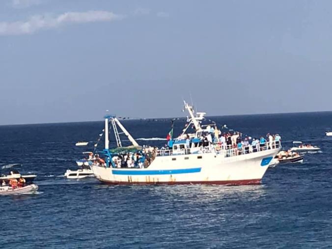 Processione a mare, il grazie di Longo e Brugnano 