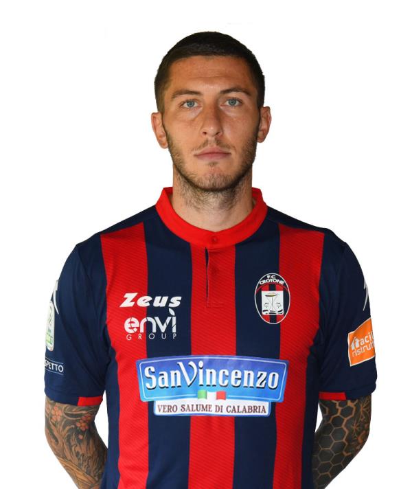 images Il Crotone perfeziona l'acquisto di Luca Marrone